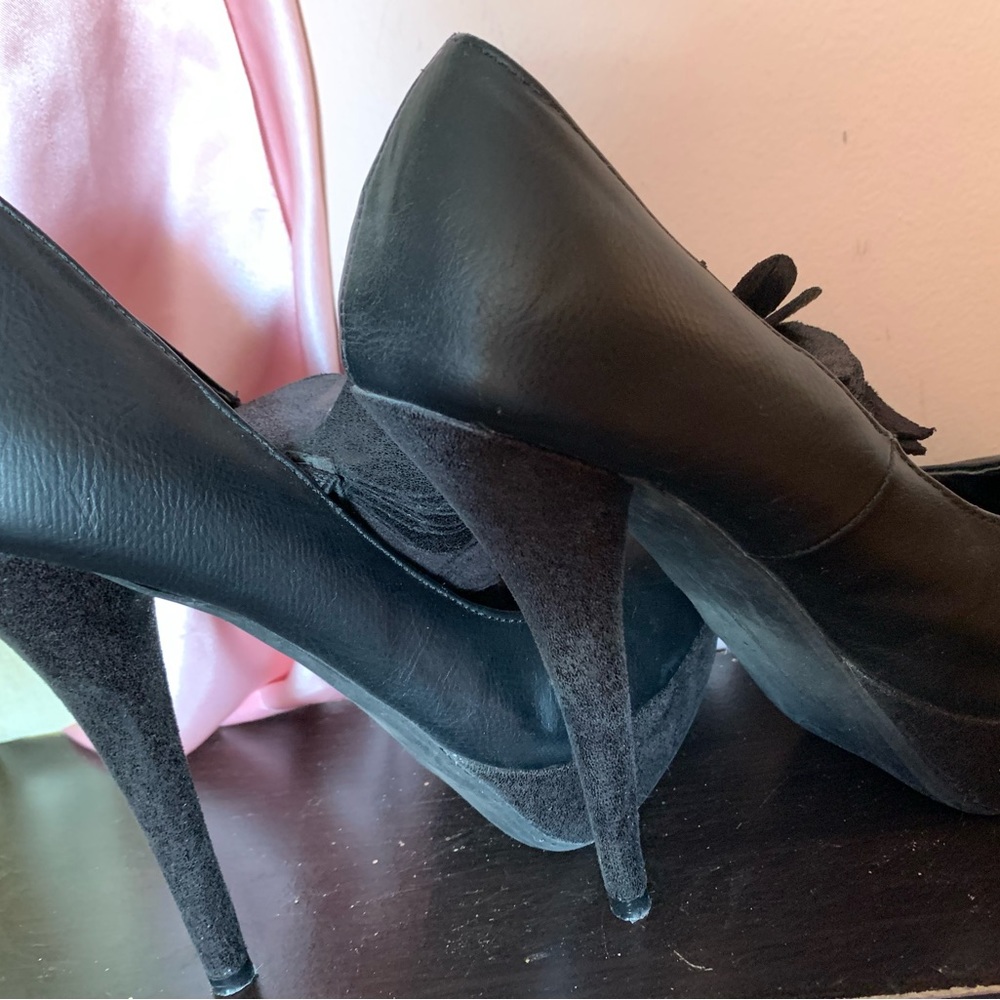 Dressy pumps. Super stylish